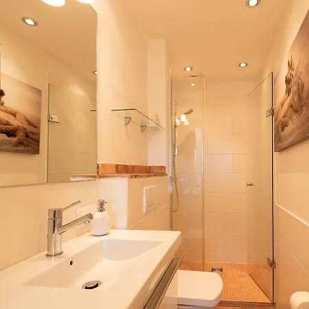 Haus Sonnenstrahl, Whg 1 *